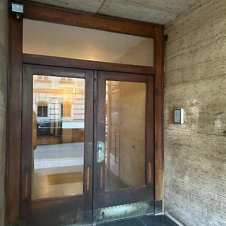Stylish With A View Of The Castle Apartman