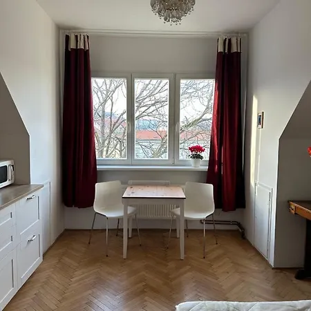 Stylish With A View Of The Castle Apartmán